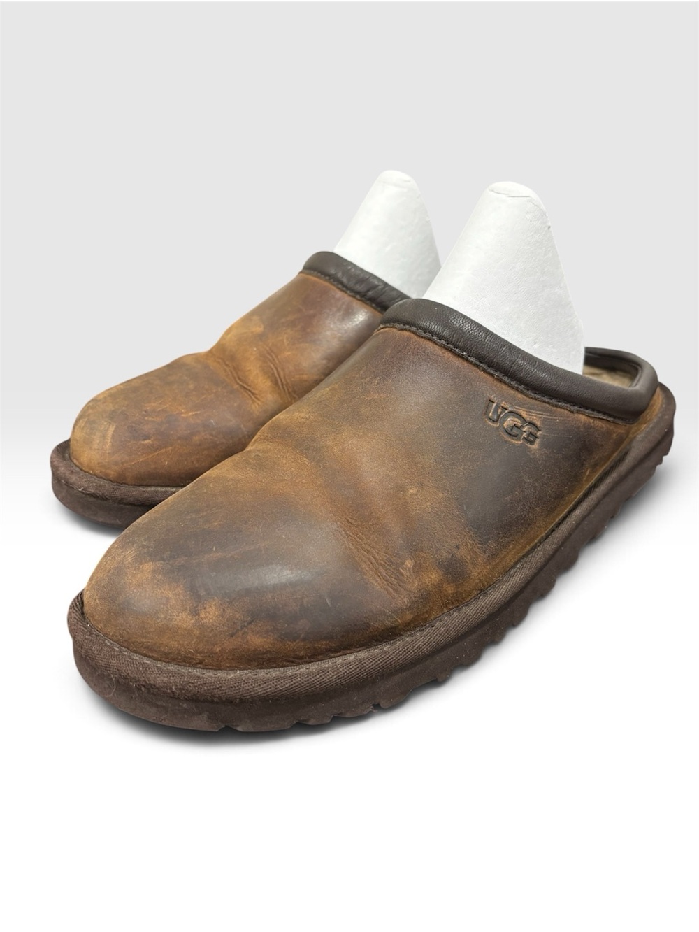 UGG Men's Classic Leather Clogs Bomber Brown Size 11 Style 1011413